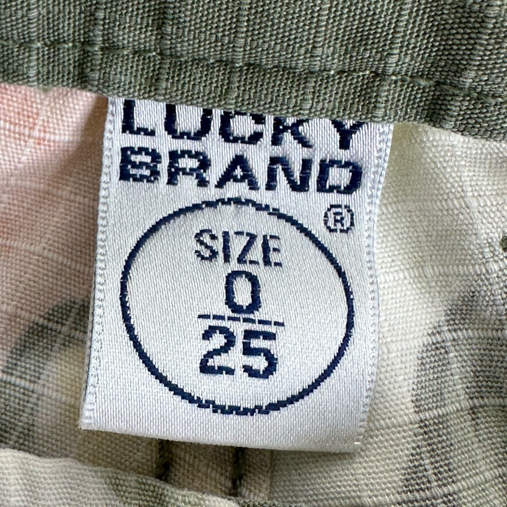Y2K style Lucky Brand crop floral cargo pants - Picture 7 of 13